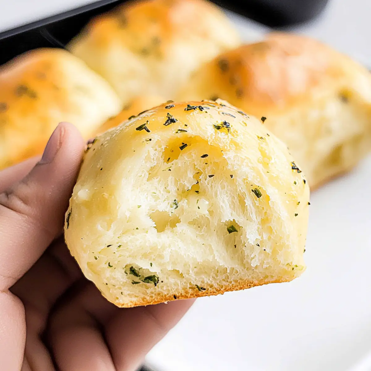 Garlic Dinner Rolls